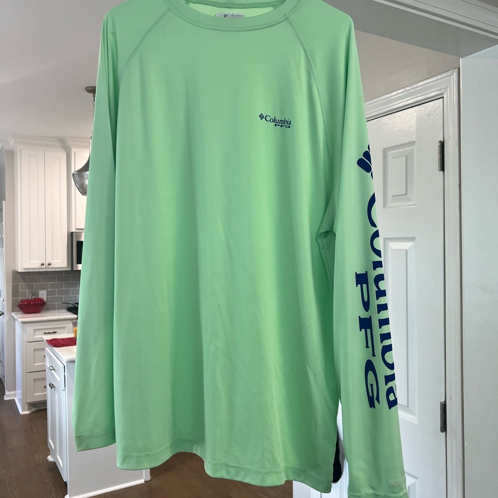 Columbia PFG Omni Shield Size L